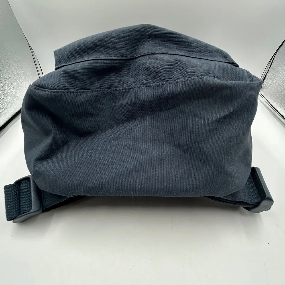 OSO Canada Backpack Navy Blue Small Banff Souvenir Patch EUC 12 x 12 x 4 in